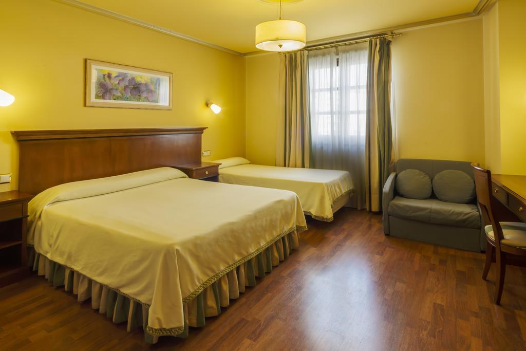 Hotel Azofra Burgo Exterior foto
